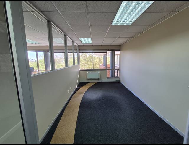 306M² OFFICE TO LET IN WOODMEAD